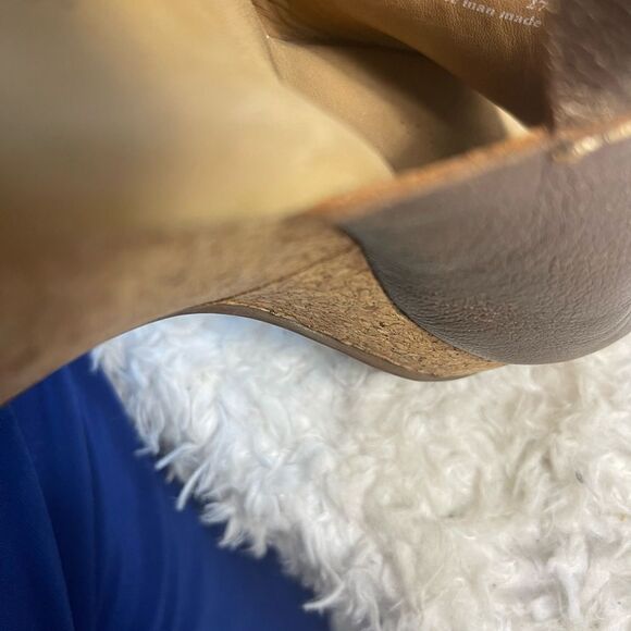 Clarks leather bronze cork platform wedge sandals Size 8M. - Picture 10 of 10